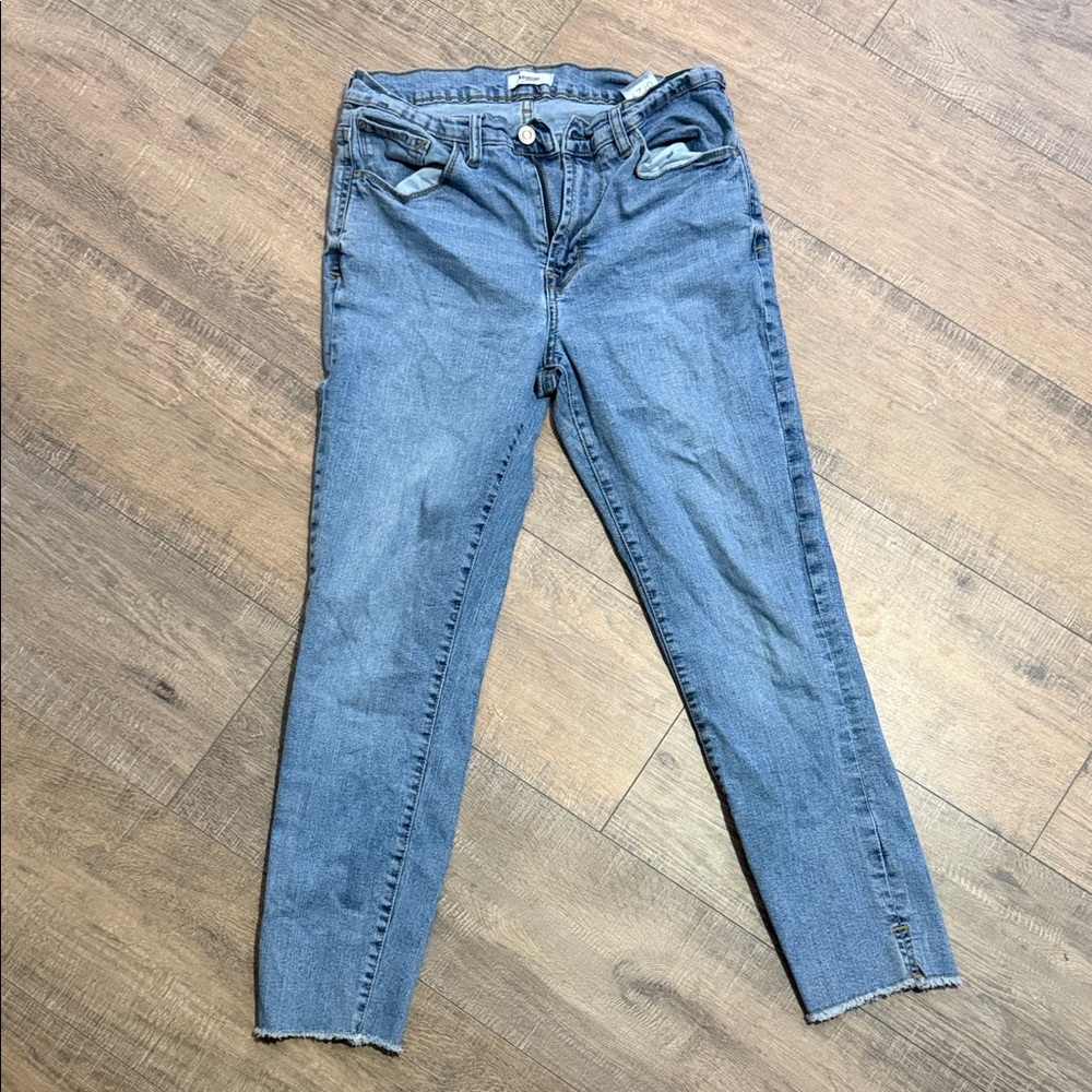 Kensie Sky Blue Cropped Jeans